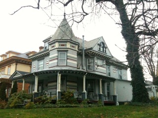 320x240 The Helpful Art Teacher More Beautiful Two Point Perspective