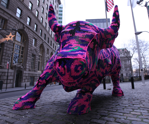 570x476 Wall Street Bull Sculpture Crocheted