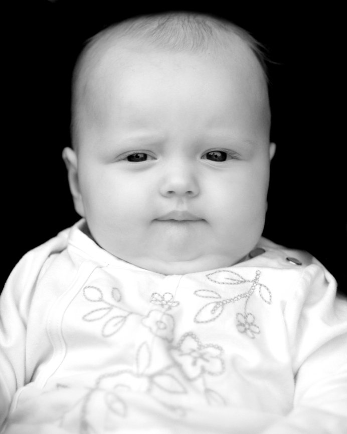 692x865 Camera Queen Photography