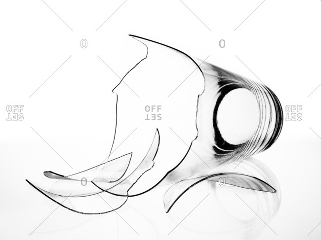 650x487 Broken Glass Stock Photos