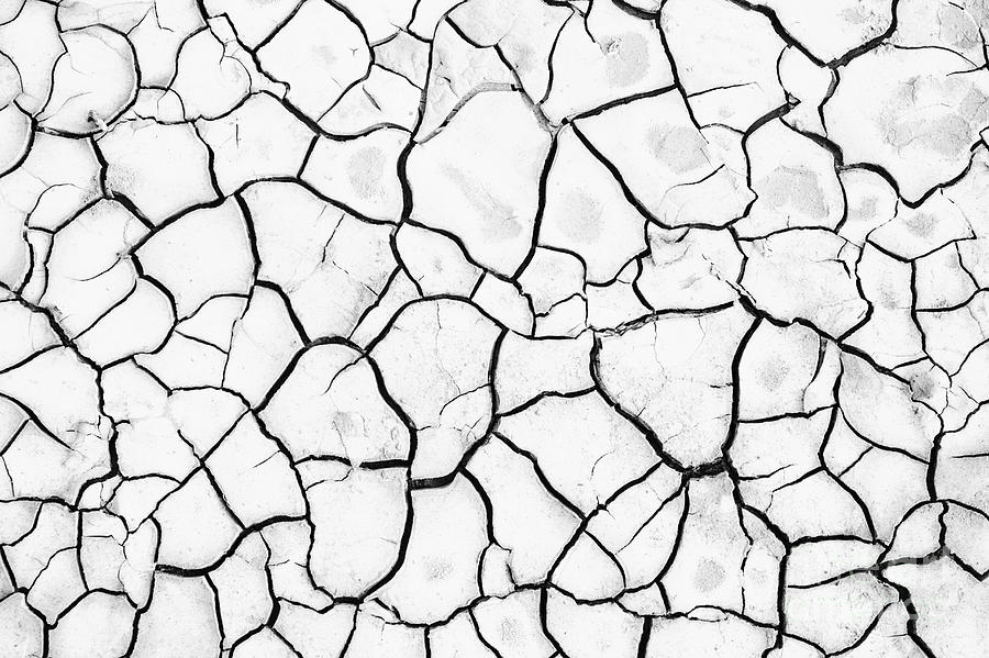 900x599 Cracked Mud Photograph By Brandon Tabiolo
