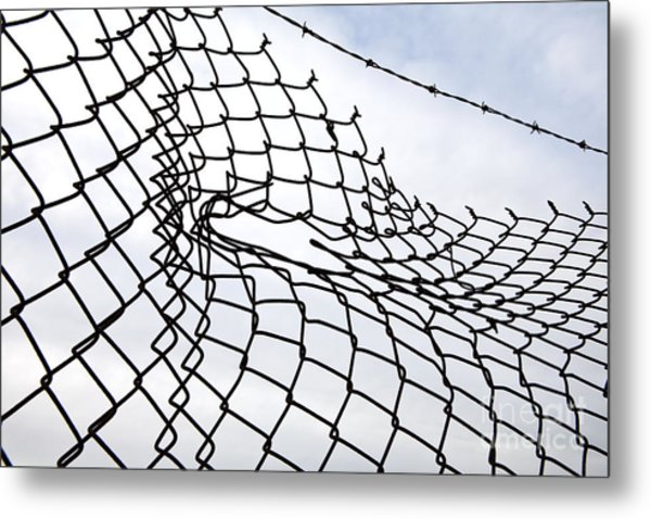 600x478 Hole In Chain Link Fence Photograph By Paul Edmondson