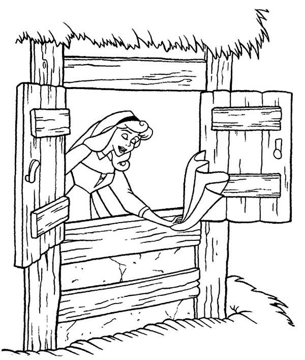 600x707 Princess Aurora Singing While Cleaning House In Sleeping Beauty