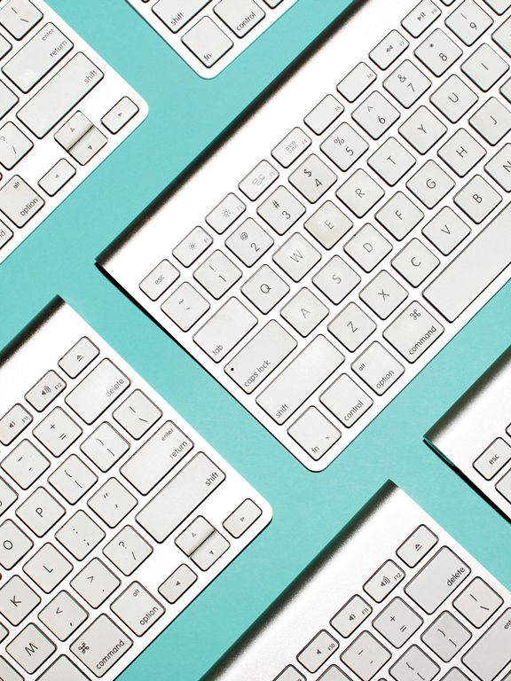 576x768 Women In Technology