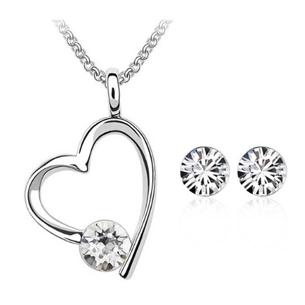 600x600 Crystal Heart Necklace With Earrings