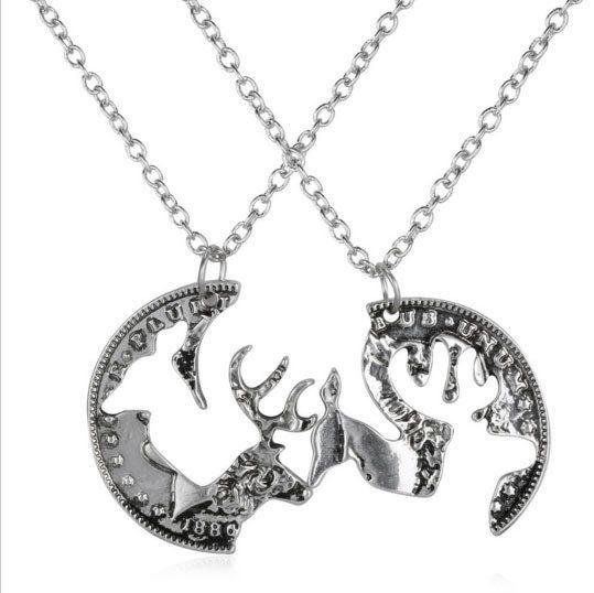 539x538 Custom Deer Head Hunting Buck Doe Coin Pendant Necklace