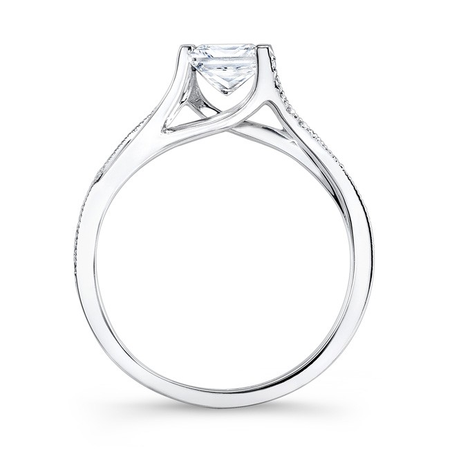 651x650 Barkev's Princess Cut Engagement Ring