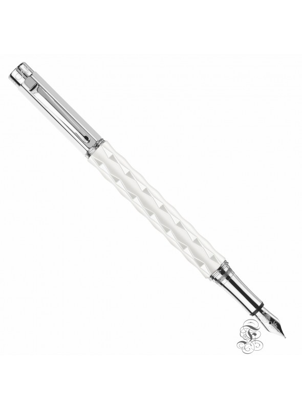 590x800 Varius Ceramic White Fountain Pen Caran D'Ache Fountain Pens