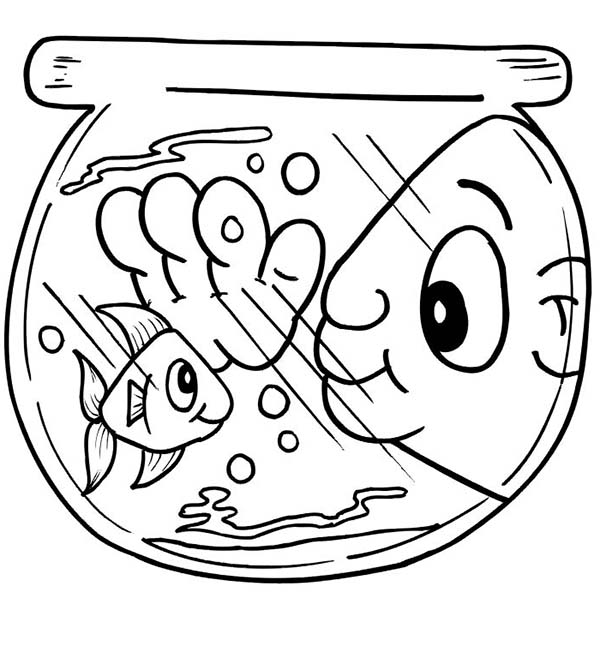 600x670 Funny Man Eye In Fish Bowl Coloring Page