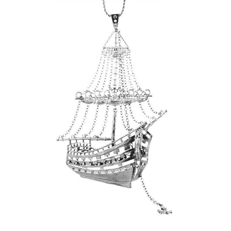 802x802 3d Ghost Ship Necklace Han Cholo