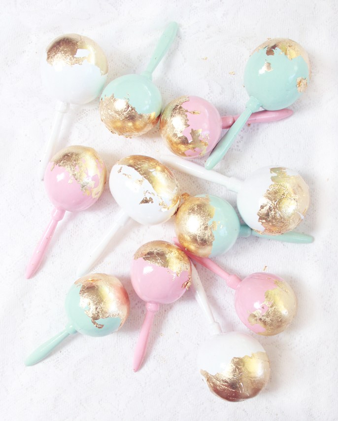686x853 A Bubbly Lifediy Gold Leaf Maracas