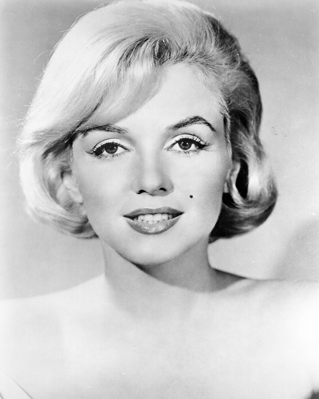 1022x1280 Marilyn Monroe And The Camera. Liveinternet