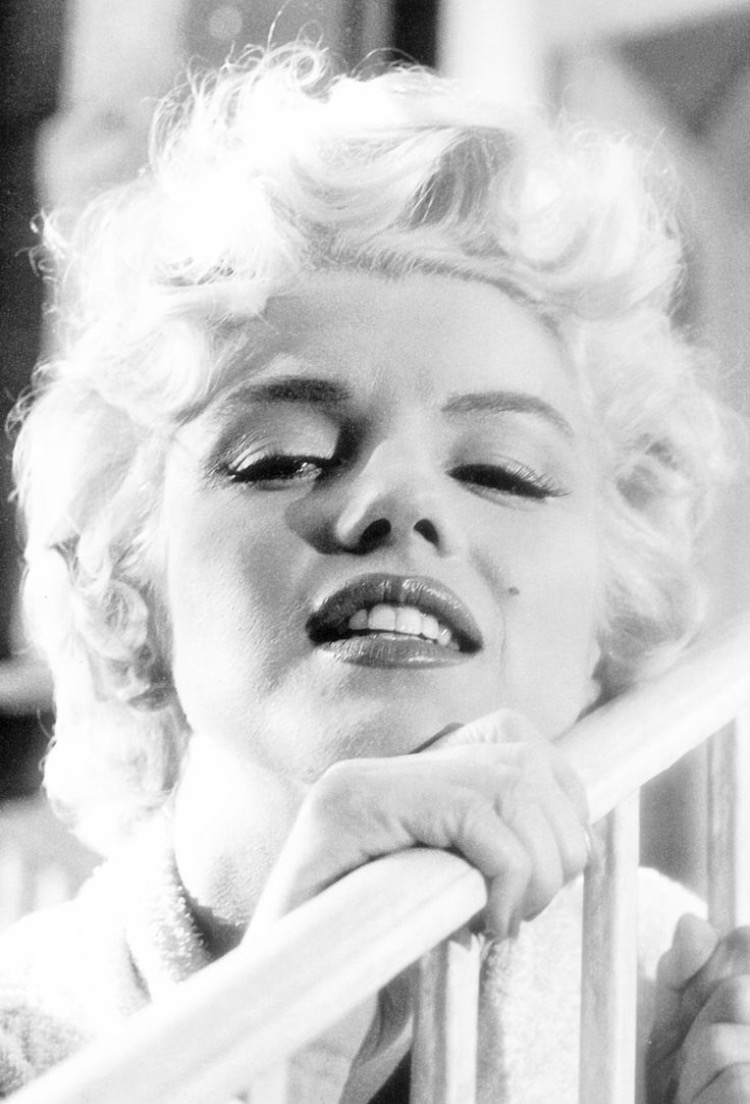 750x1104 On Of The Seven Year Itch Photographed By Sam Shaw Marilyn