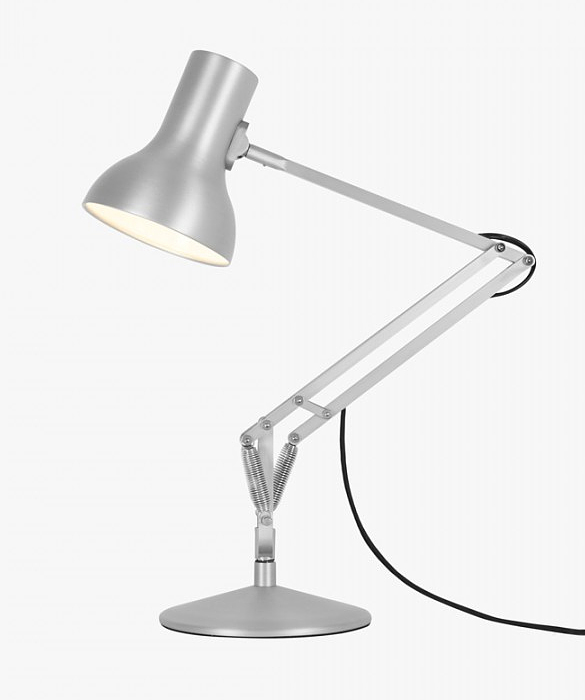 585x700 Type 75 Mini Metallic Desk Designed By Kenneth Grange