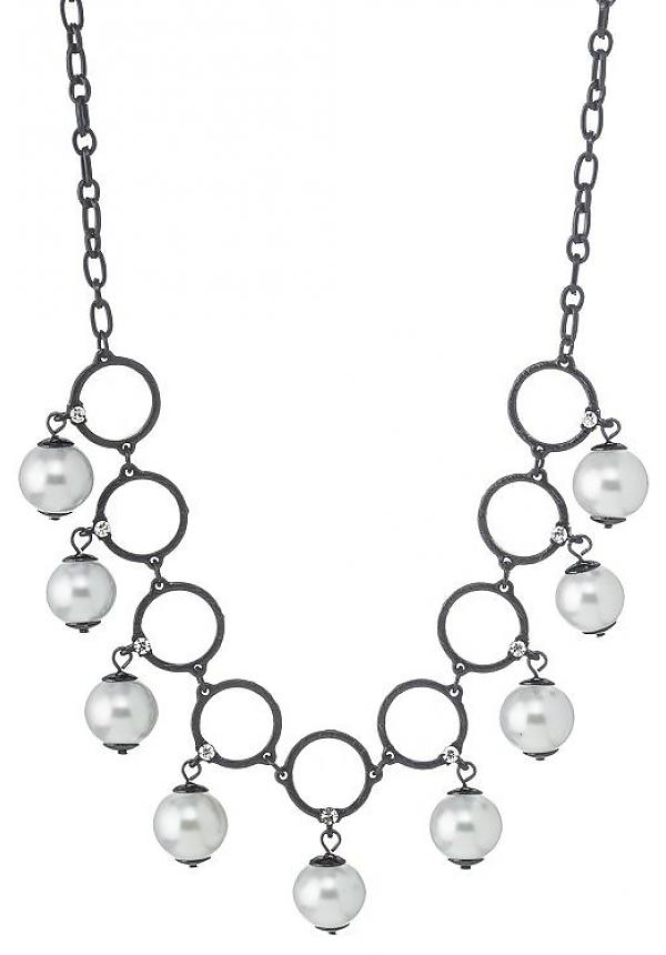 600x860 Haunted Pearl Necklace Golden Bones