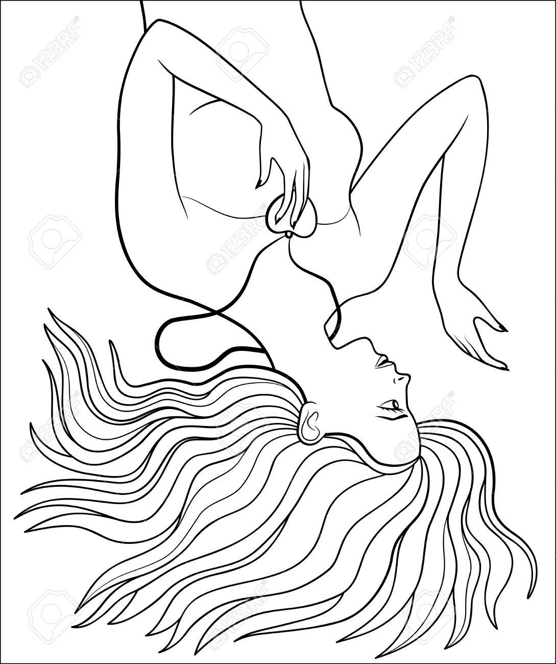 1089x1300 Pretty Girl With Heart Shaped Pendant. Beautiful Woman Lying