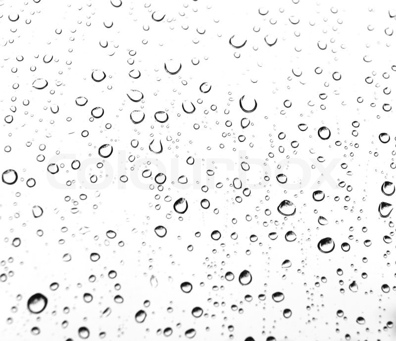 800x688 Yellow Rain Drops From A Glass Of Beer Stock Photo Colourbox