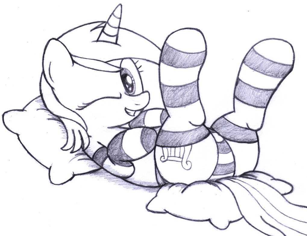 1019x784 Lyra Socks By Antonio Sketches