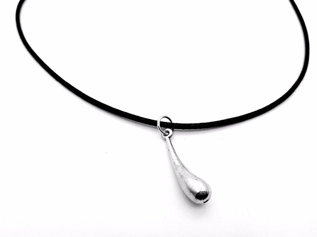 640x480 Drawn Waterdrop Teardrop