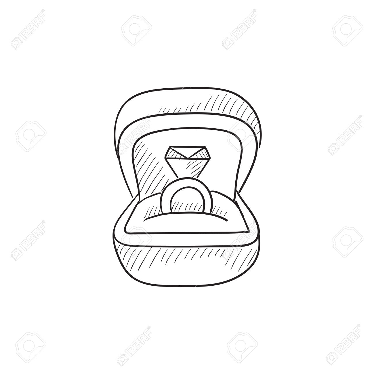 1300x1300 Drawn Ring Wedding Ring