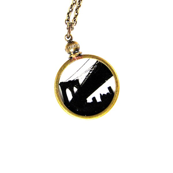 600x600 Brooklyn Bridge Silhouette Necklace
