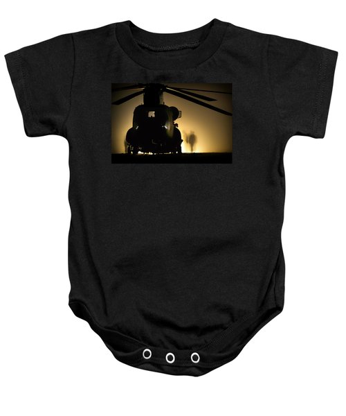 500x600 Chinook Silhouette 90982 Movieweb