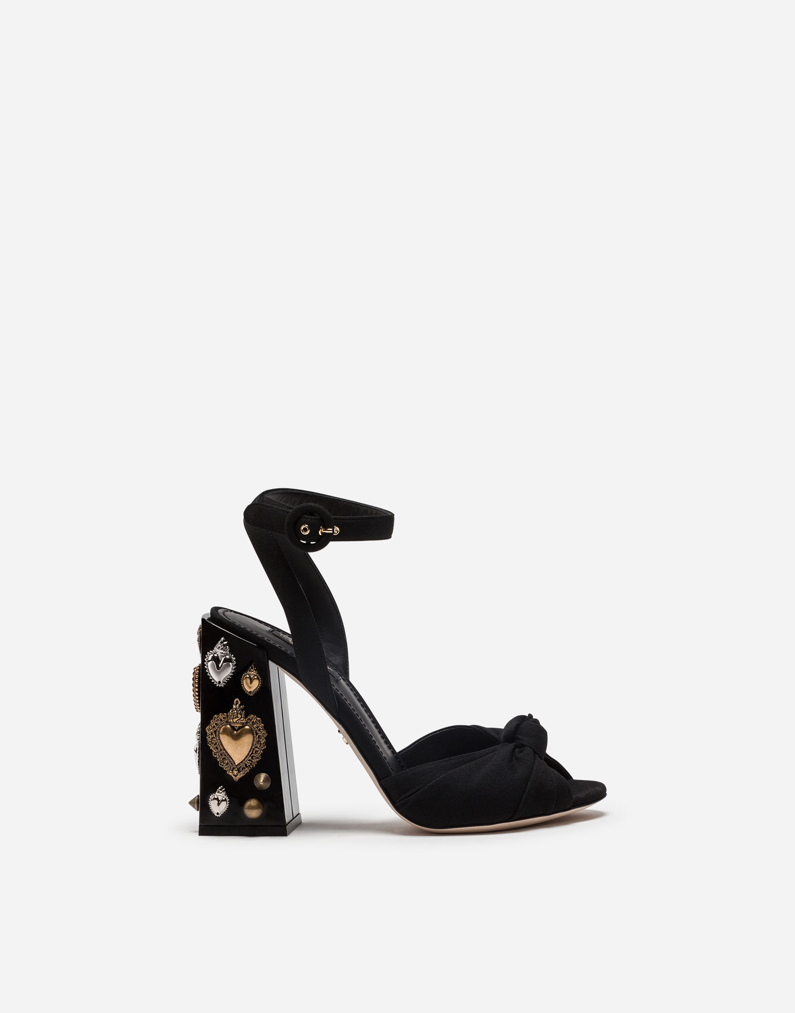 1571x2000 These Dolce Amp Gabbana Crown Shoes Are More Princess Like Than