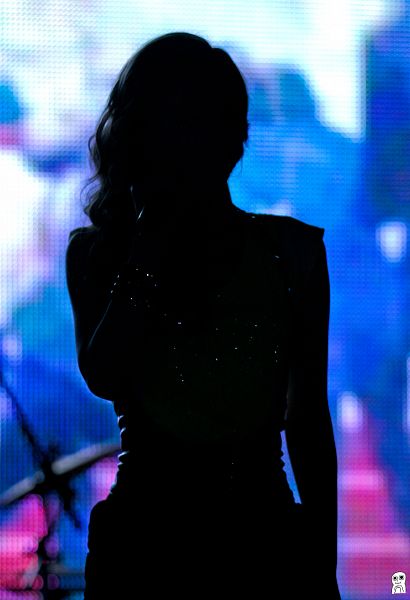 410x600 Stephanie Young Hwang Androidiphone Wallpaper