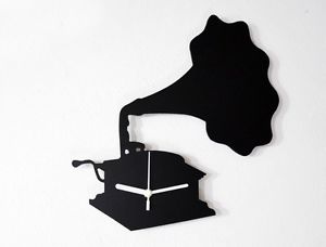 300x228 Classic Gramophone Silhouette