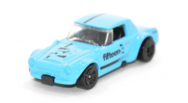 600x330 Hot Wheels Fairlady 2000