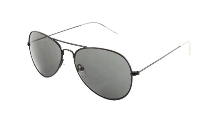 699x403 The Eyewear Of The Royal Family