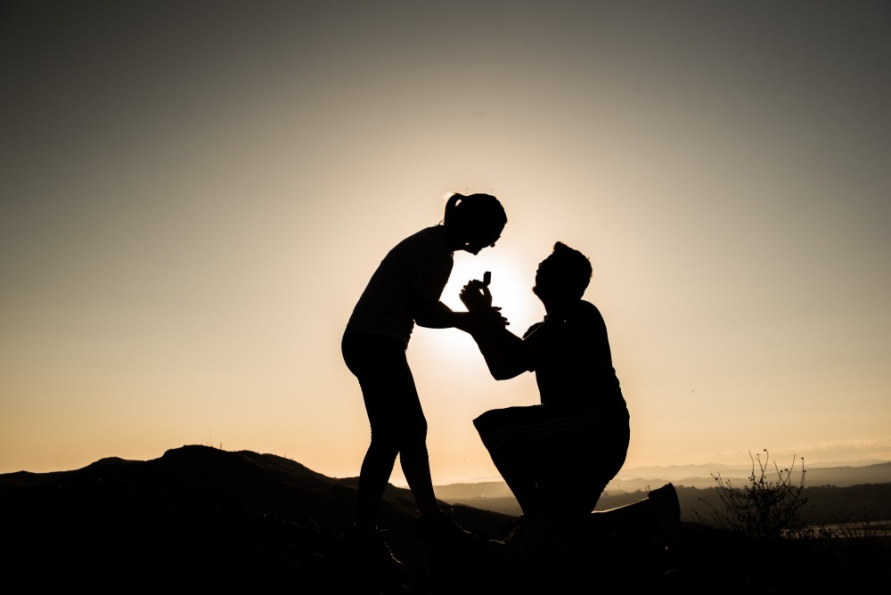 1000x668 Kara And Tim's Proposal Story Featured On Howheasked