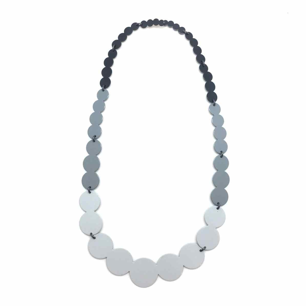 1194x1194 Pearl Necklace Silhouette