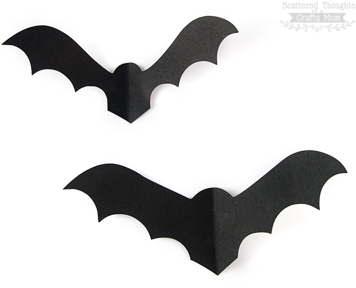 700x567 Bats On The Wall (Free Paper Bat Template)
