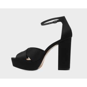 290x290 Who What Wear Women's Sydney Satin Platform Crossband Quarter