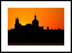 250x183 Sunset City Semi Silhouette Photograph By Paul Wash