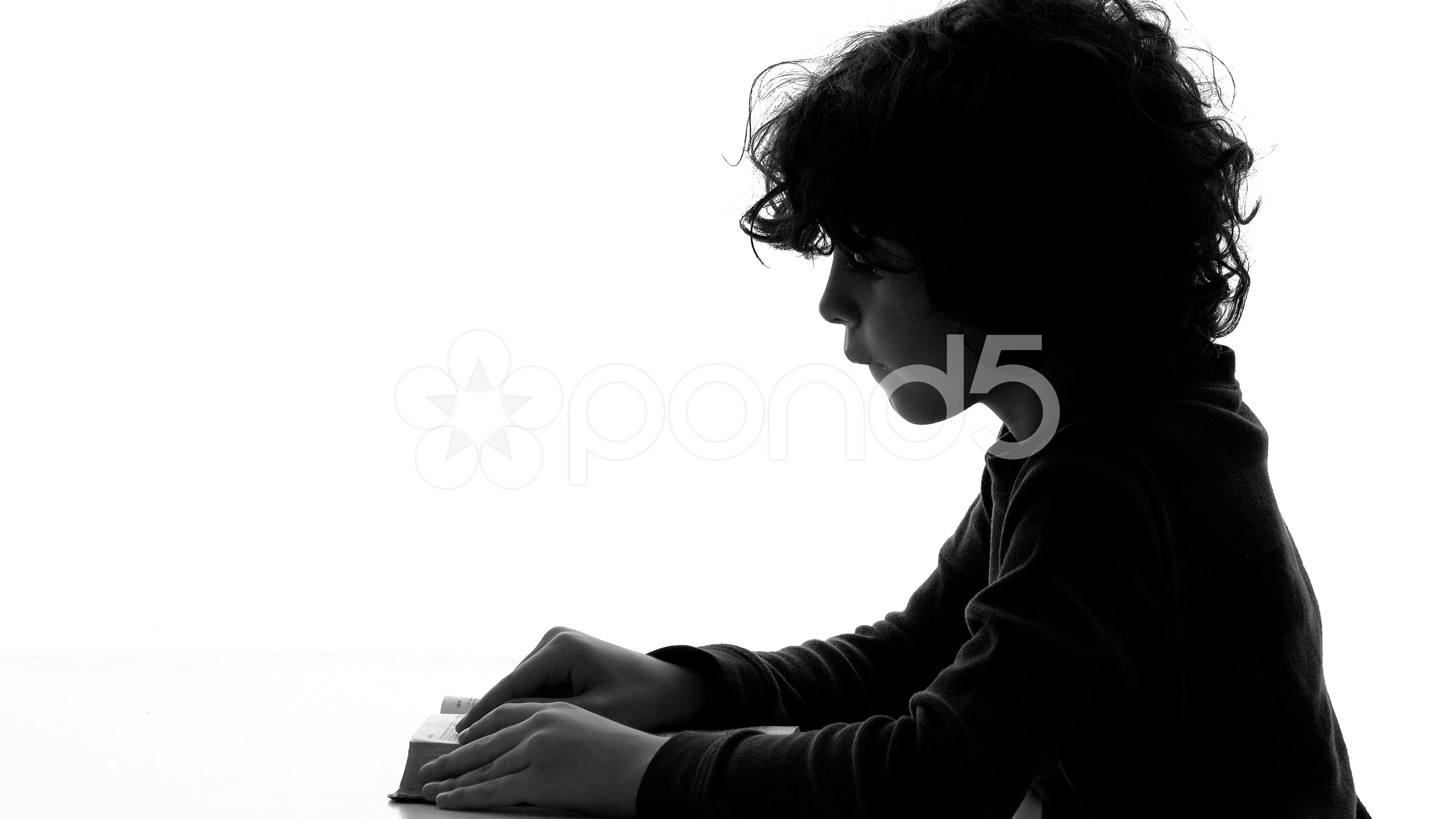 3840x2160 Silhouette Of Child Boy Reading Bible And Praying ~ Clip