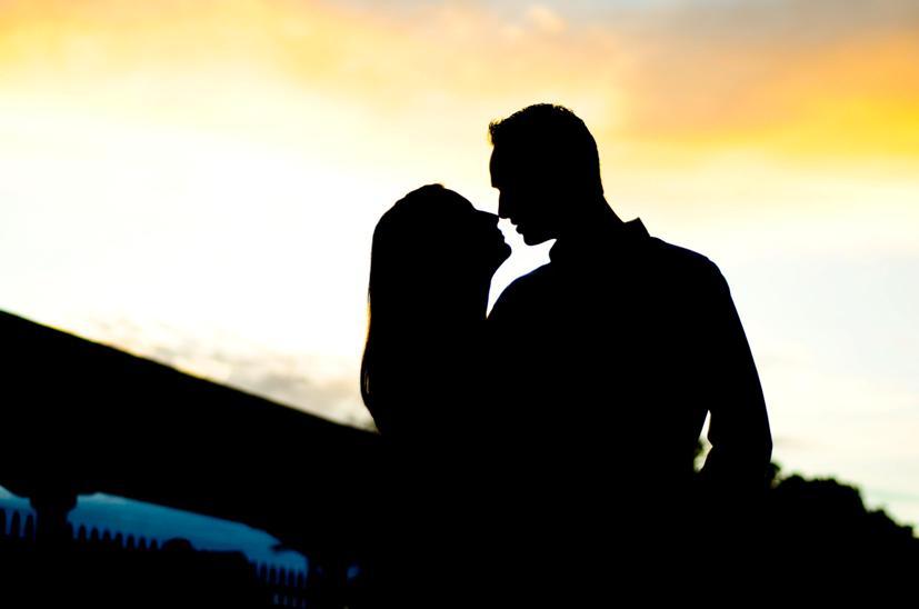 827x548 Silhouette Engagement Photo With Florida Sunset As Backdrop