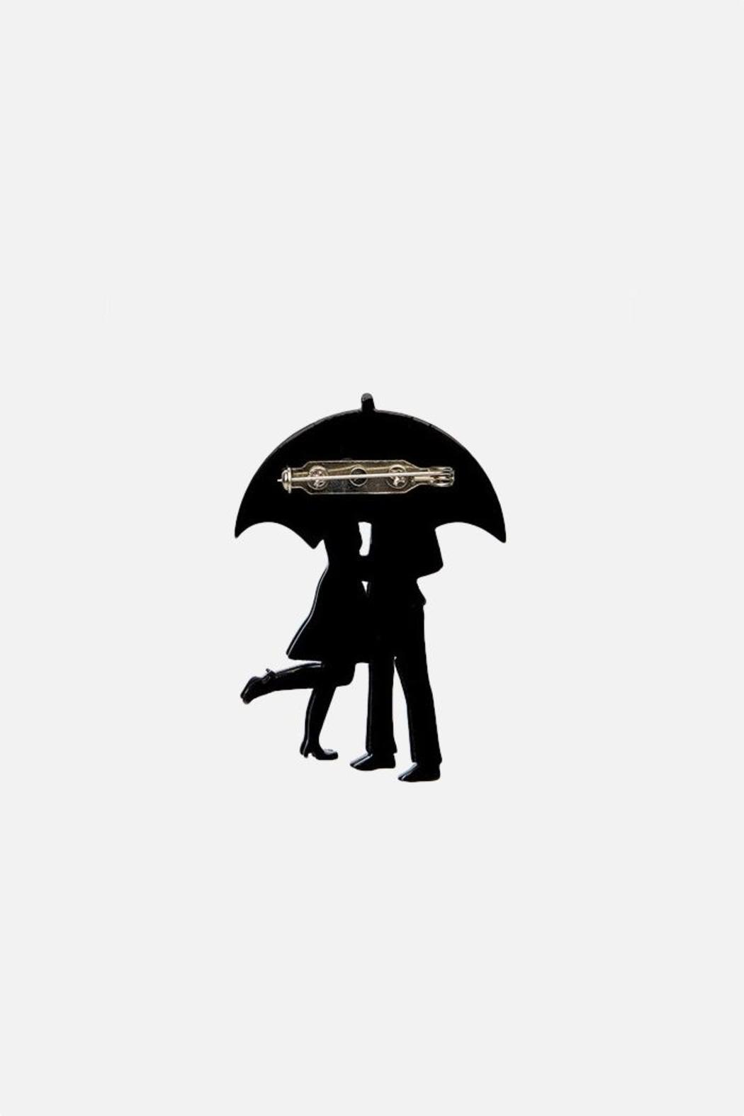 1050x1575 Erstwilder Umbrella Couple Brooch From Edinburgh By Godiva