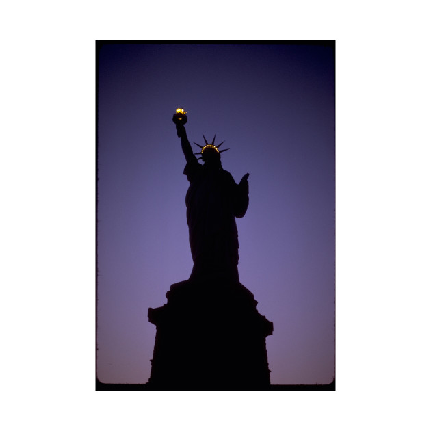 630x630 Statue Of Liberty Silhouette