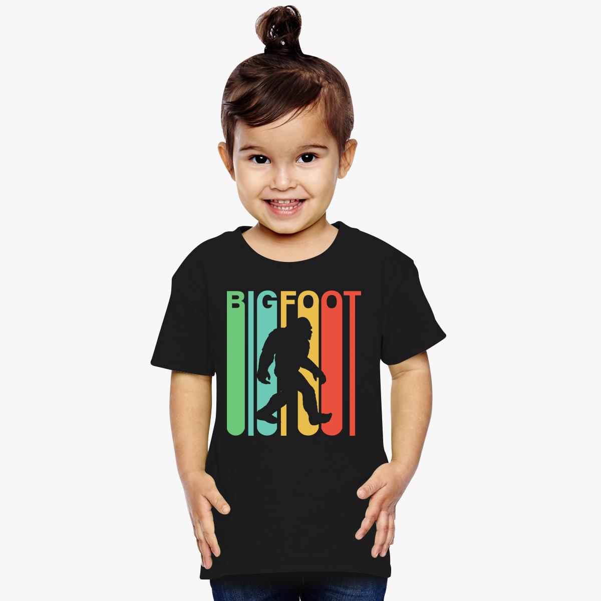 1200x1200 Vintage Retro 1970s Style Rainbow Bigfoot Silhouette T Shirt
