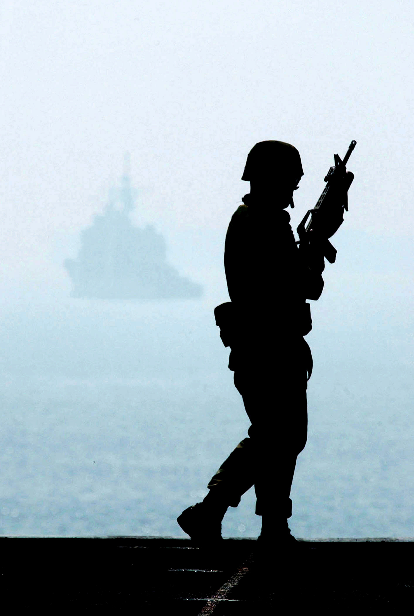 1413x2100 Fileus Navy 011013 N 2383b 501 Security Watch On Board Theodore