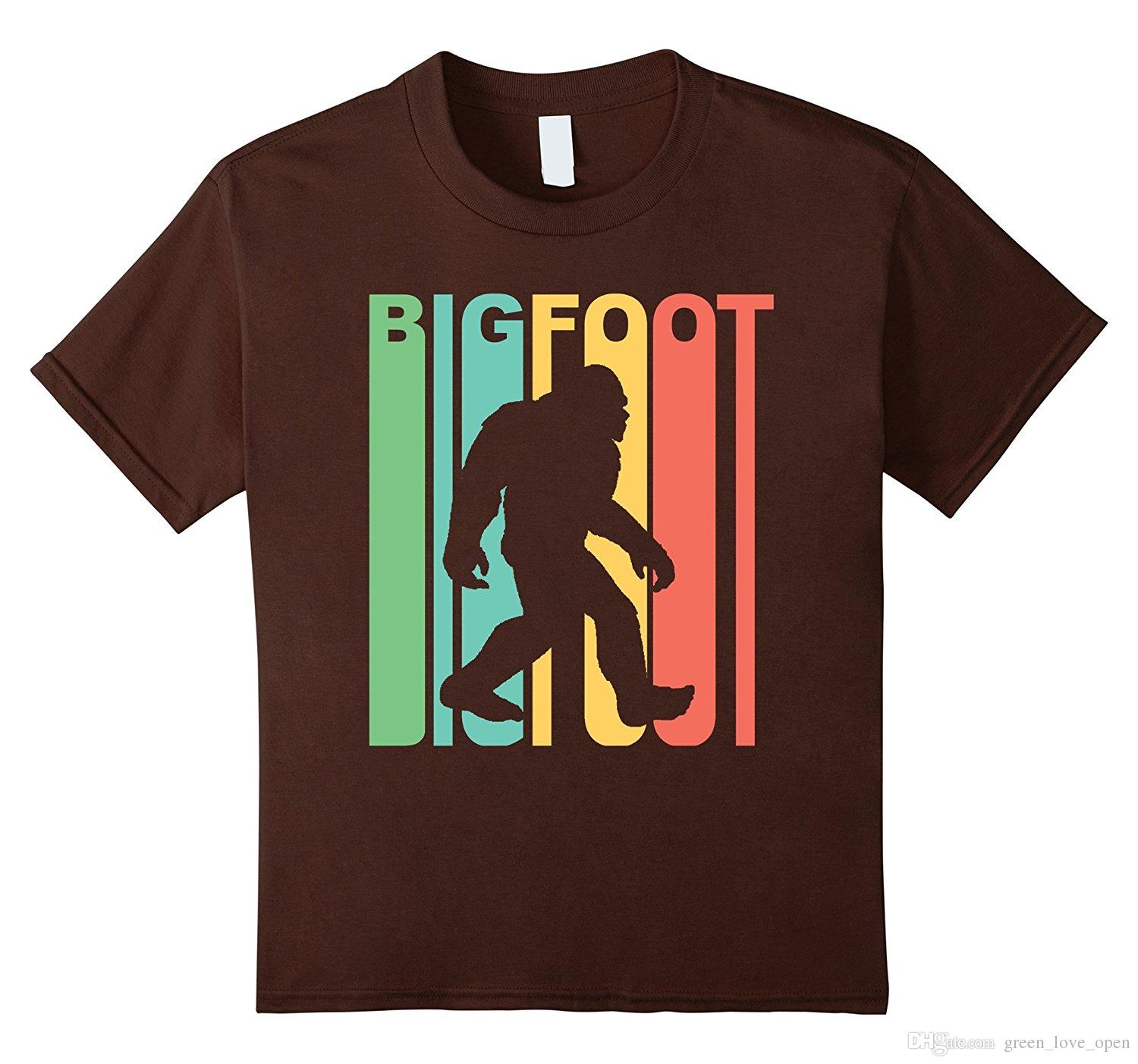 1500x1403 Vintage Retro 1970s Style Rainbow Bigfoot Silhouette Men's Fashion