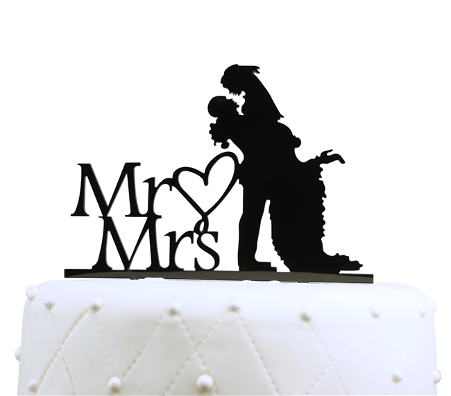 650x571 Kissing Couple Silhouette Acrylic Cake Topper