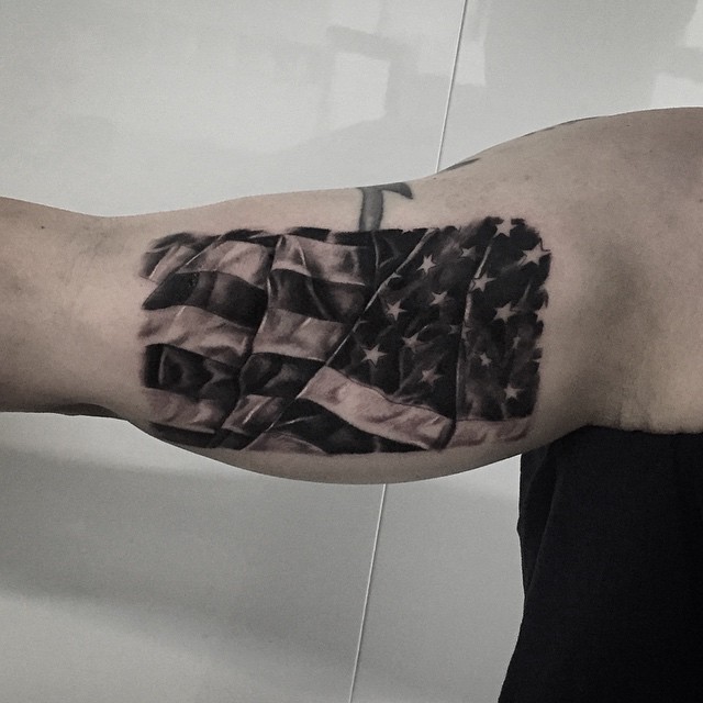 640x640 Famous Black And Grey Flag Tattoos