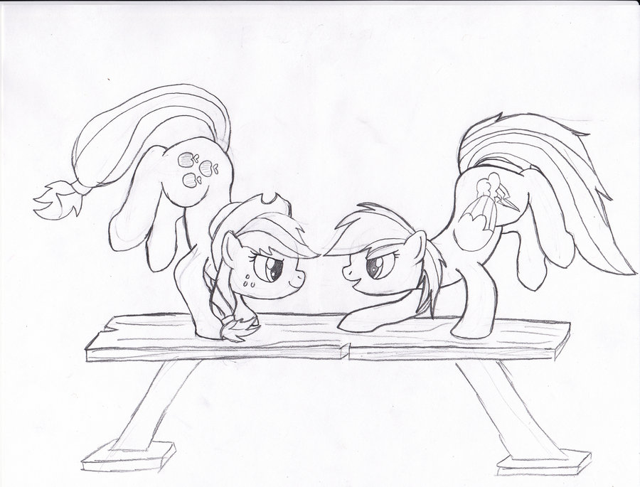 900x685 Rainbow Dash Vs Applejack