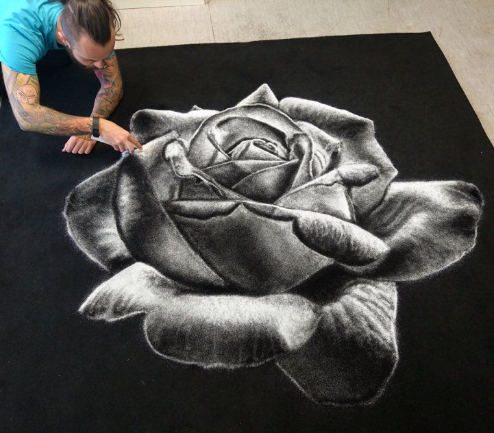 721x632 Drawing Of An Eye Created With Salt Has A Realistic Reveal When