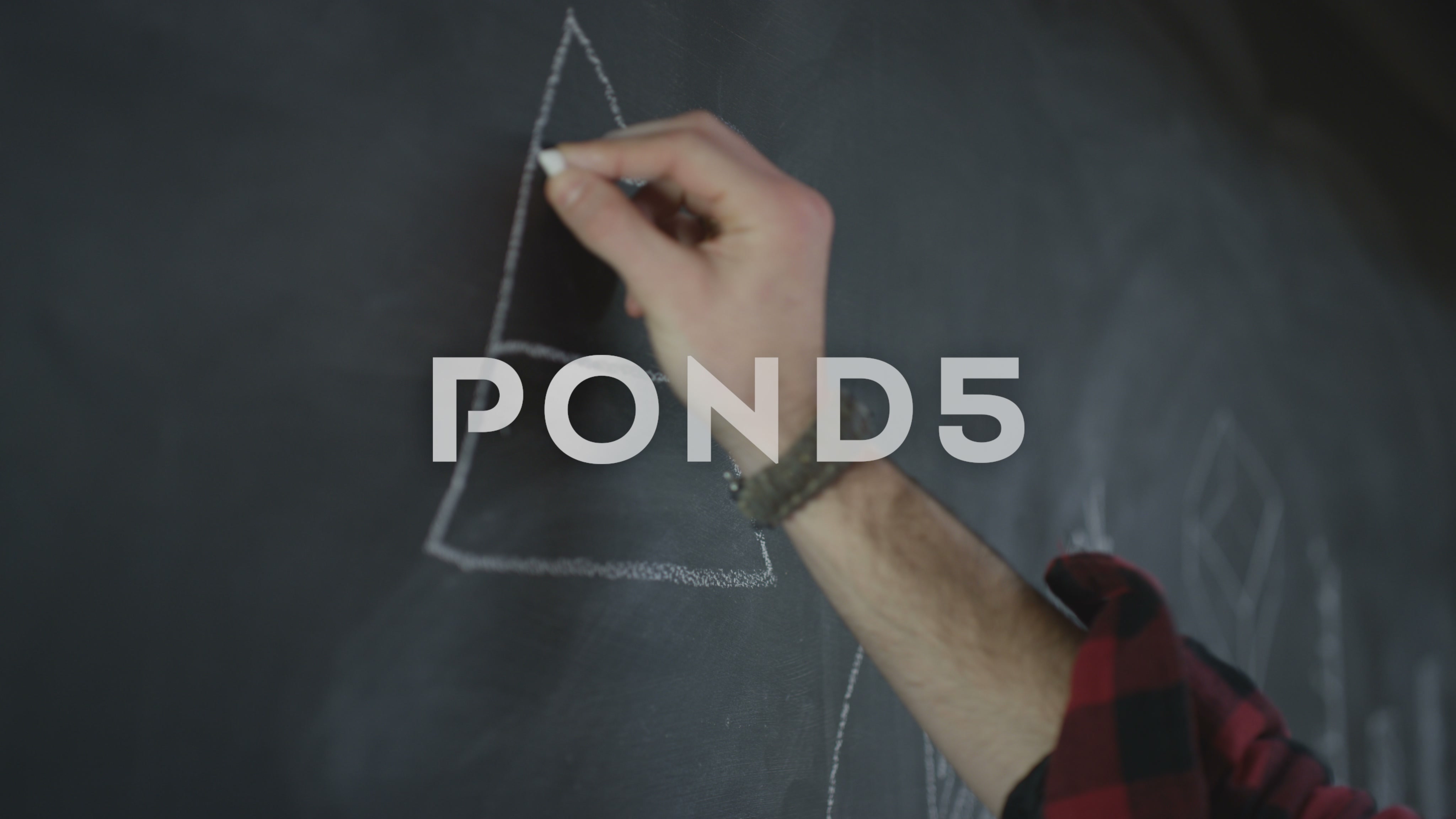 4096x2304 Video 4k Businessmen In Discussion, Drawing On Blackboard