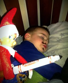 236x288 Now This Is How To Do Elf On The Shelf!!!!!! Holiday Lt3