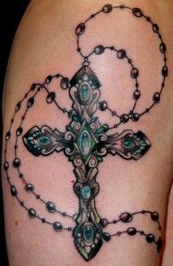 195x300 Detailed Elegant Cross Tattoo